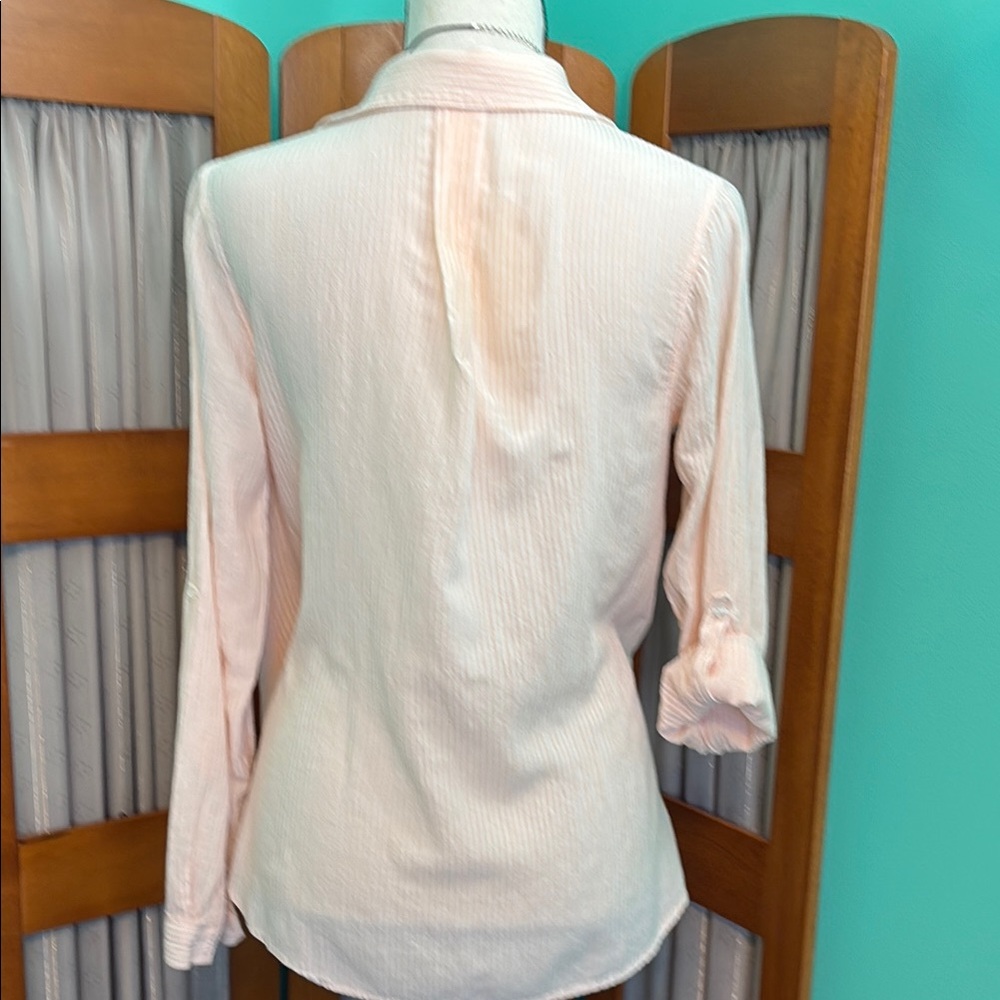 Hippie Rose Cream & peach 🍑 Button Down Shirt w/ Collar - Picture 9 of 13